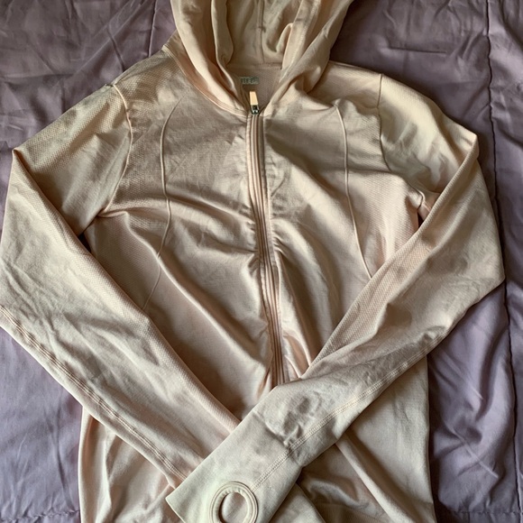 Baby pink zip up sweater with thumb holes - Picture 1 of 2